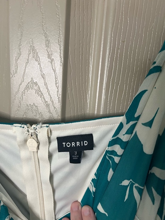 Torrid 3 Teal & White One-Shoulder Floral Midi Dress, Beach, Party - Picture 3 of 9